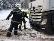 2018-12-17  Einsatz LKW Bergung 04