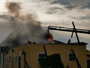 b13-wirtschaftsgebudebrand-halbenrain_52920903968_o